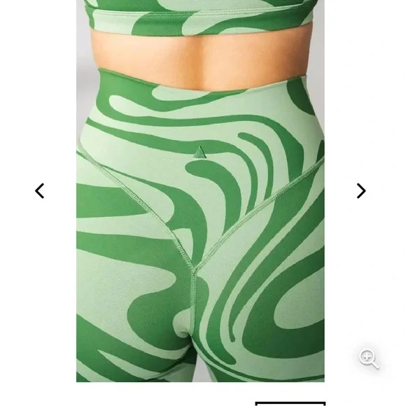 Balance Athletica Vitality X Cosmopolitan the ascend pant in botanical green - Picture 4 of 9